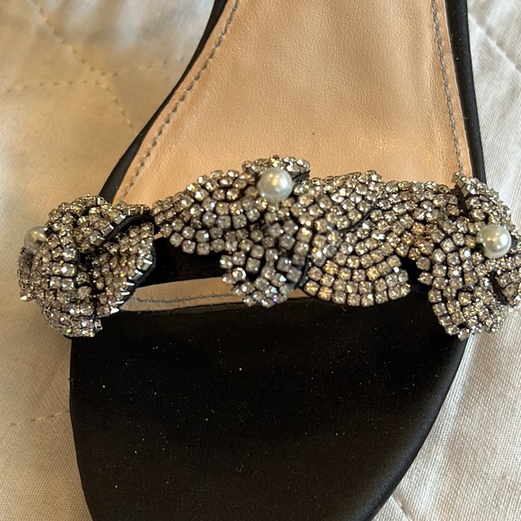 Blue by Betsey Johnson Black Satin Crystal Heels 👠 Size 7.5 NWT - Picture 4 of 16